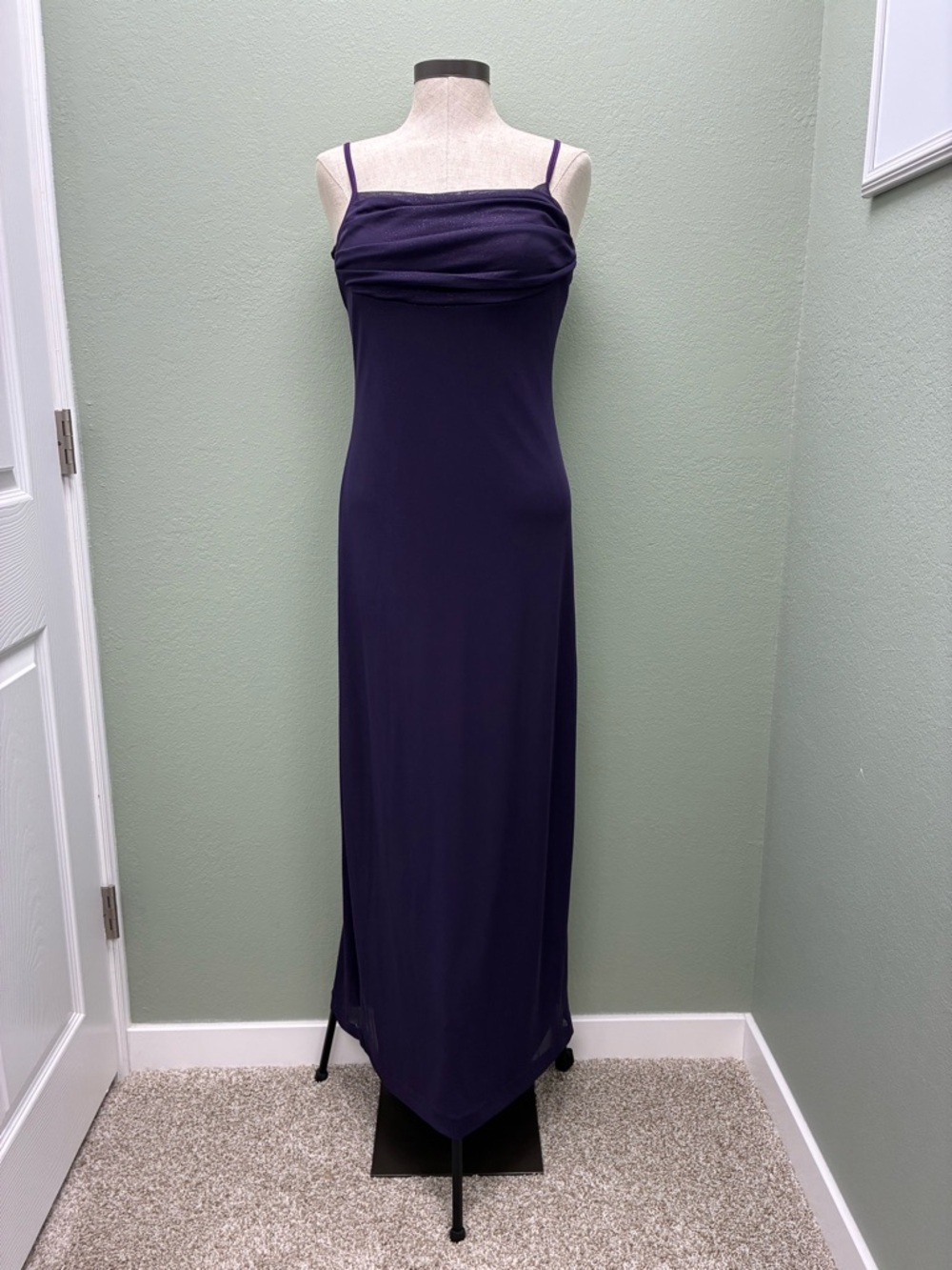 Vintage Y2K Sleek Purple Spaghetti-Strap Evening Gown
